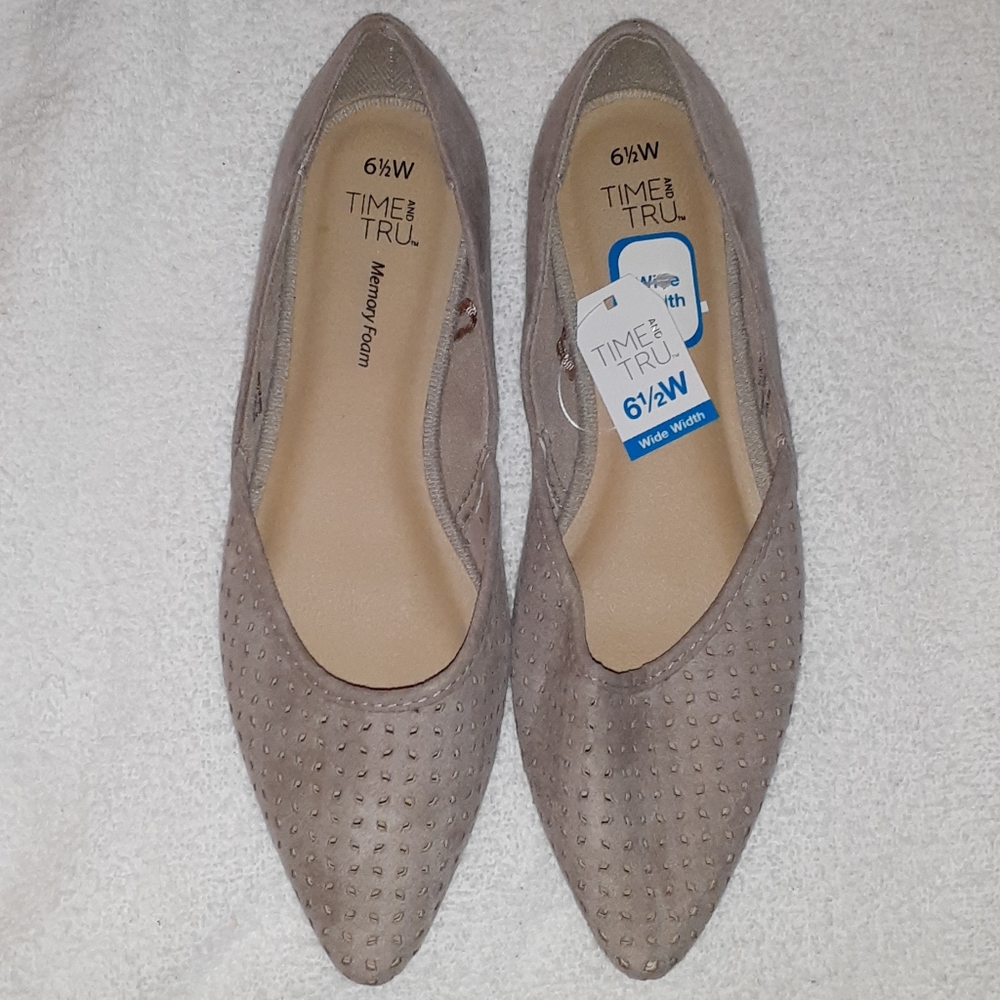 Womens flats